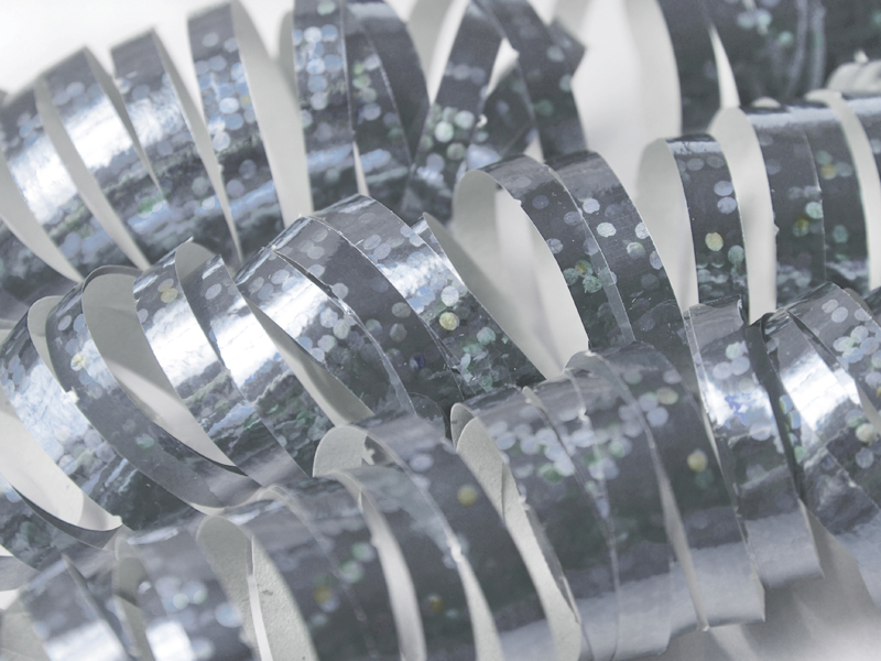 18 Serpentinas 3,8m Holográgicas Prateado