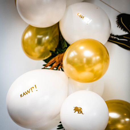 12 Autocolantes Dinossauro Rawr! Dourado Foil 3-8cm