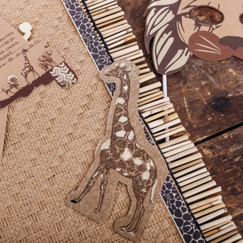 16 Guardanapos 32x21cm Kraft Safari Girafa