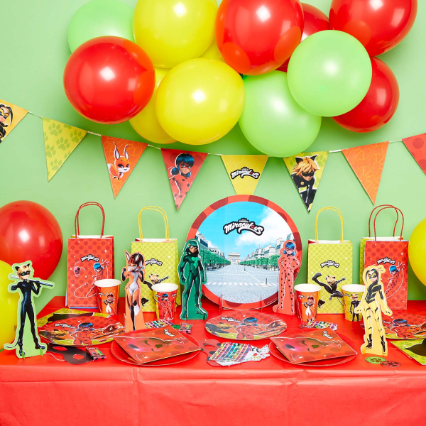8 Pratos 23cm LadyBug Miraculous