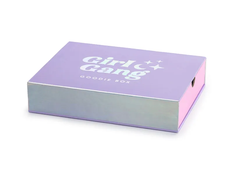 Caixa com 9 Brindes Girl Gang Goodie Box 19x15x4cm