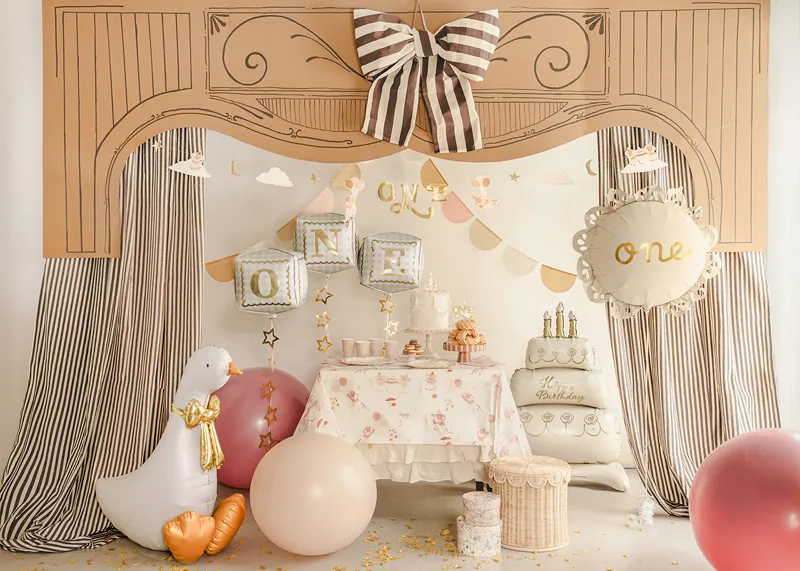3 Balões Foil 34x36cm 'ONE' - 1º Aniversário Vichy