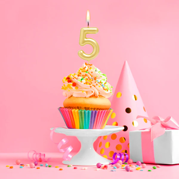Vela de Aniversário Dourado 6cm nº5